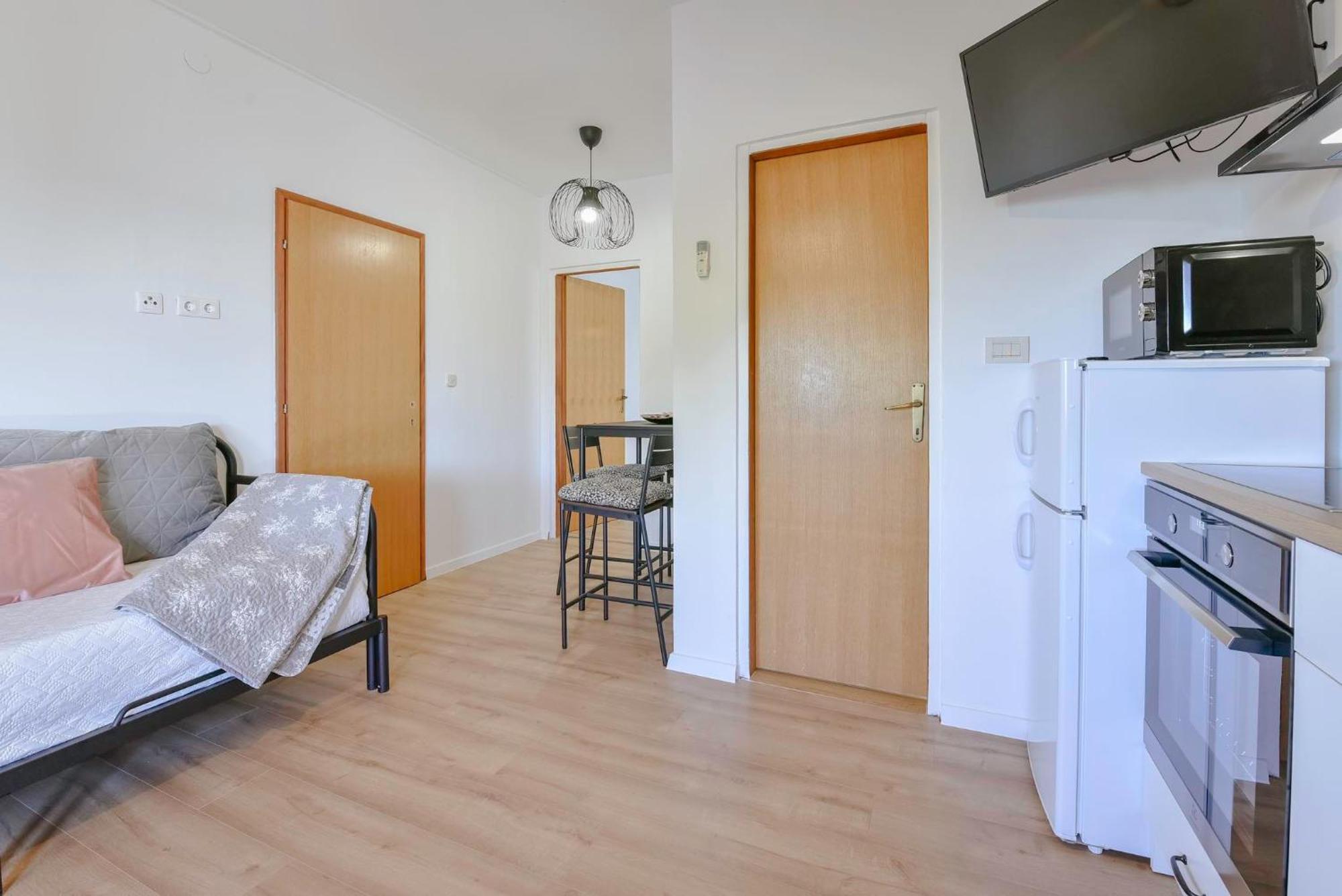Apartmani Kristijan スヴェティ・ペタル エクステリア 写真