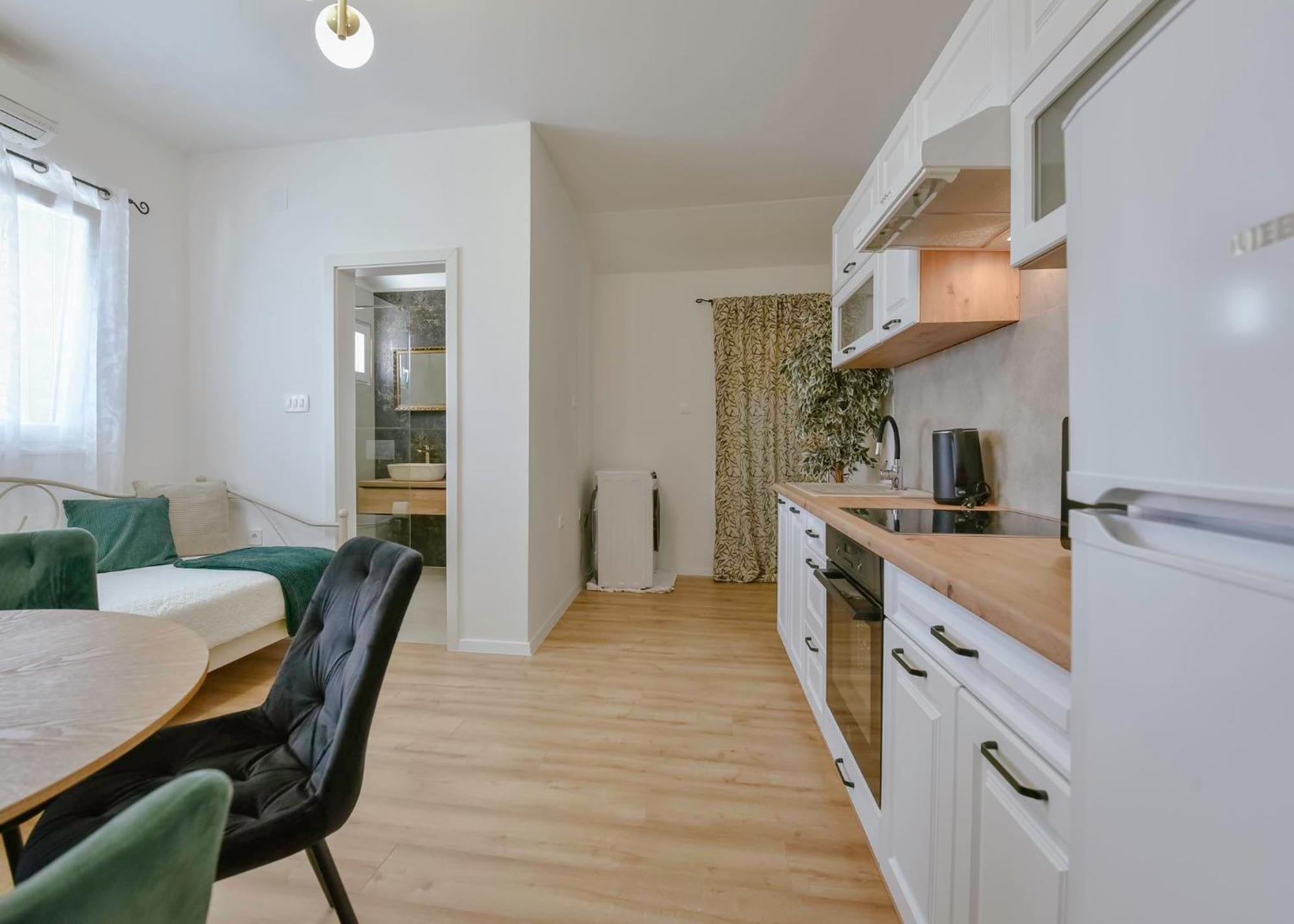 Apartmani Kristijan スヴェティ・ペタル エクステリア 写真